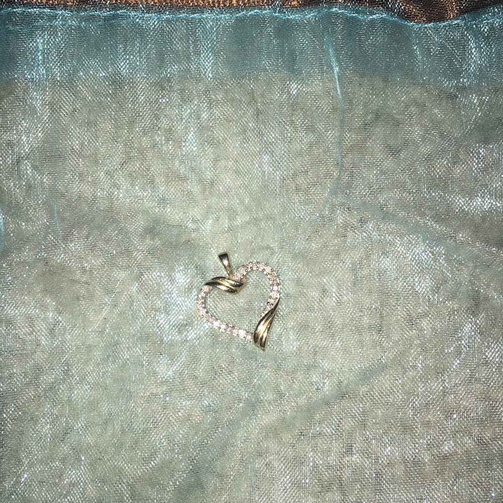 10k necklace pendant